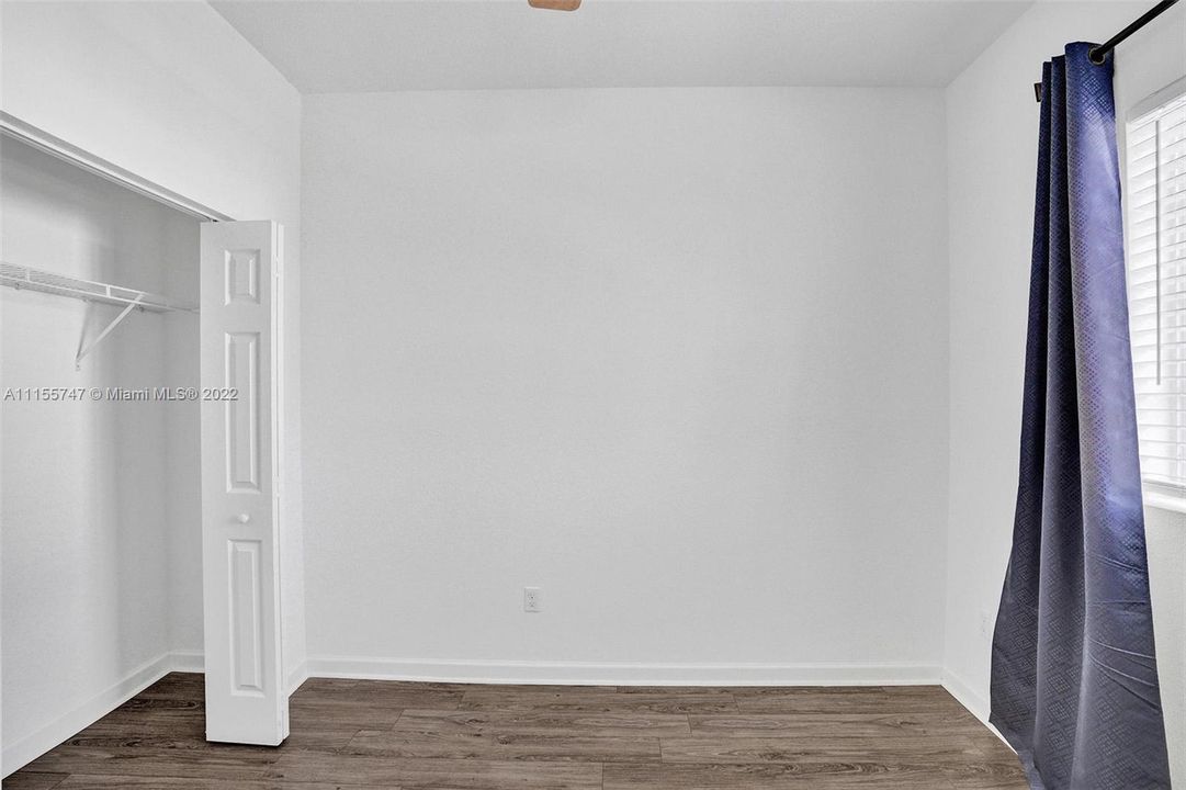 Recently Sold: $319,000 (3 beds, 2 baths, 1560 Square Feet)