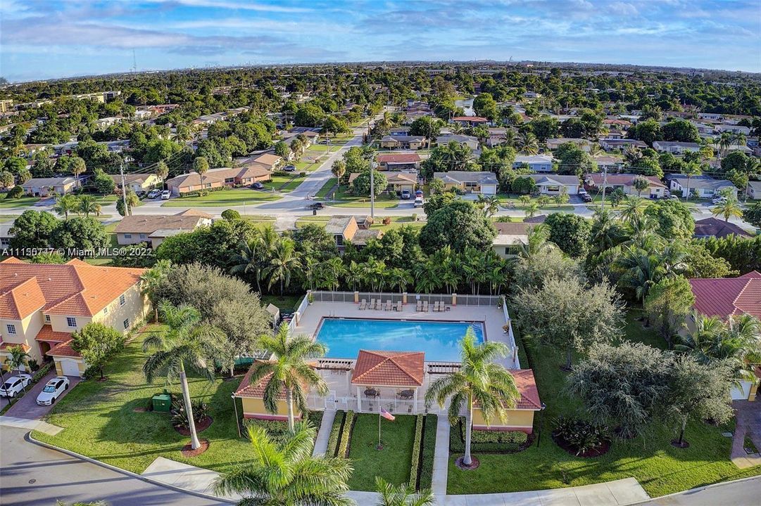 Recently Sold: $319,000 (3 beds, 2 baths, 1560 Square Feet)