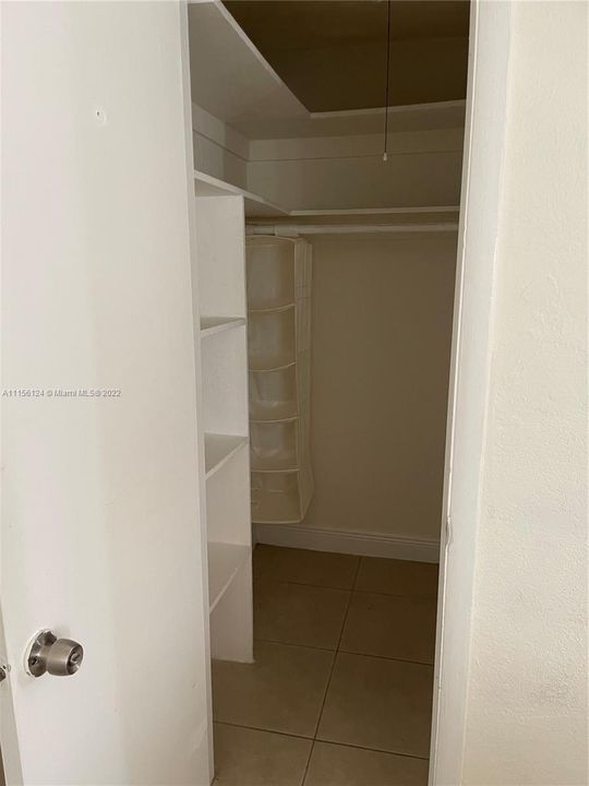 Recently Rented: $1,400 (1 beds, 1 baths, 542 Square Feet)