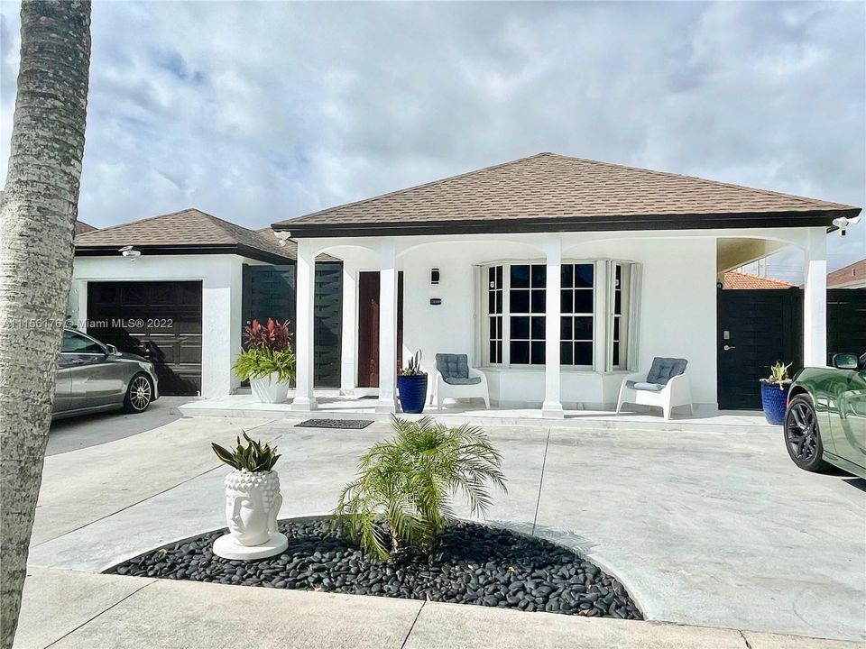 Recently Sold: $535,000 (4 beds, 3 baths, 1289 Square Feet)