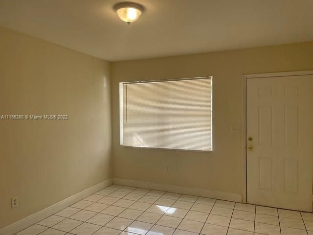 Недавно арендовано: $1,300 (1 спален, 1 ванн, 0 Квадратных фут)