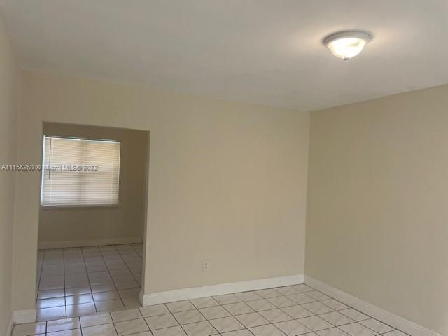 Недавно арендовано: $1,300 (1 спален, 1 ванн, 0 Квадратных фут)