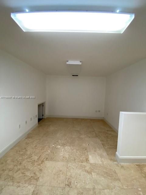 最近租的: $4,450 (0 贝兹, 0 浴室, 0 平方英尺)