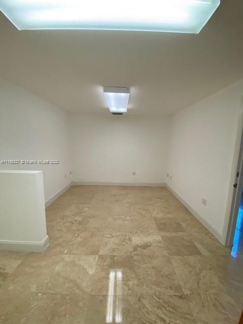 最近租的: $4,450 (0 贝兹, 0 浴室, 0 平方英尺)