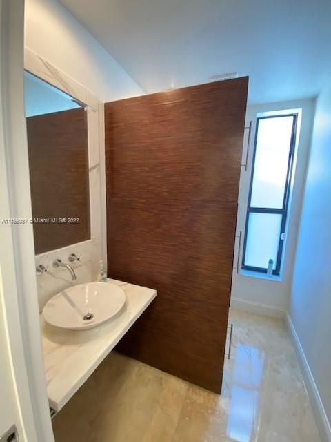 最近租的: $4,450 (0 贝兹, 0 浴室, 0 平方英尺)