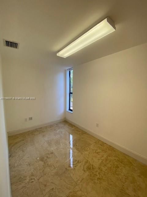 最近租的: $4,450 (0 贝兹, 0 浴室, 0 平方英尺)