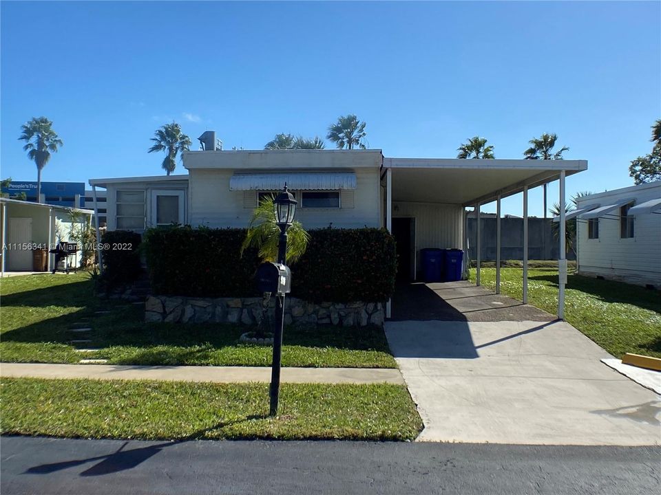 Recently Sold: $79,000 (2 beds, 2 baths, 963 Square Feet)