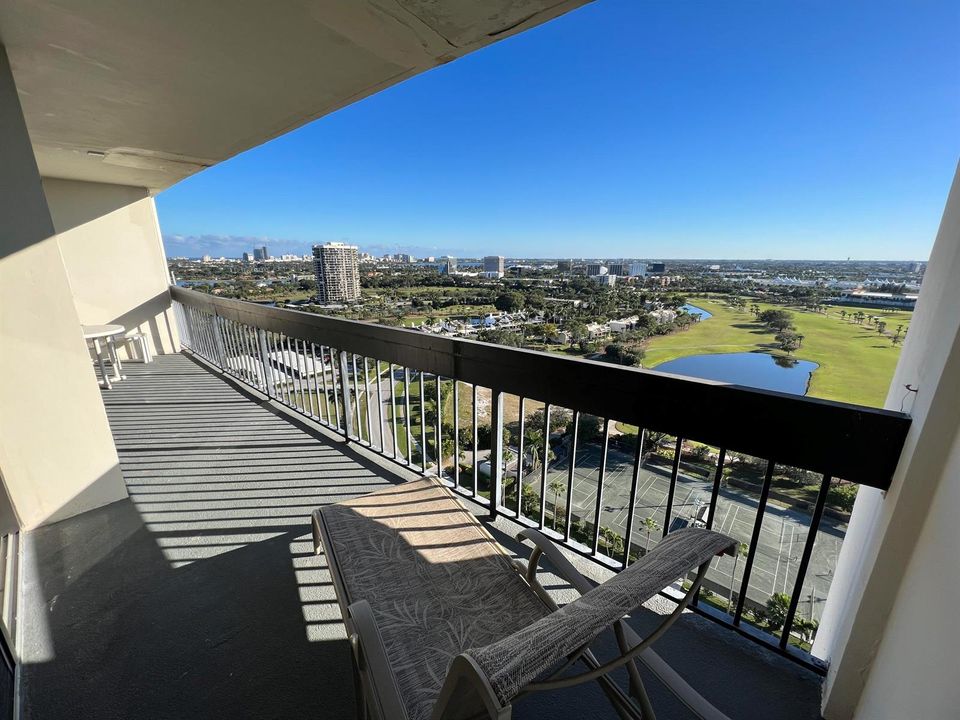 PH-5 Balcony