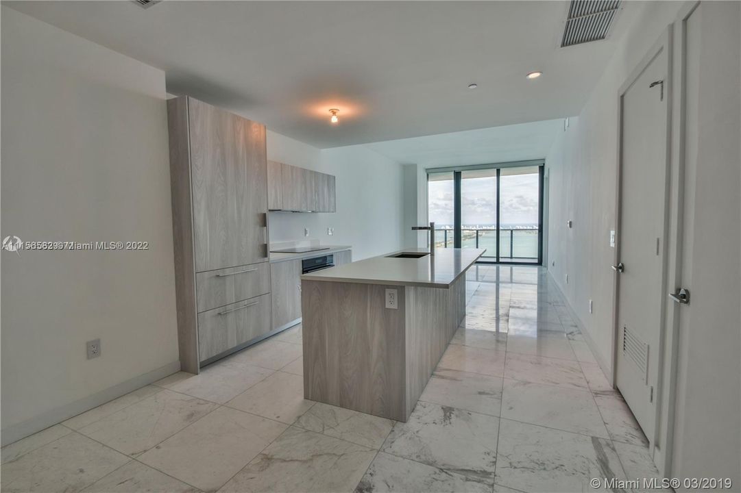 Recently Sold: $759,000 (1 beds, 2 baths, 940 Square Feet)