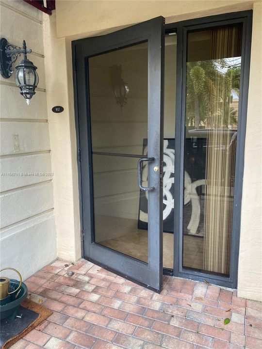 最近租的: $3,250 (2 贝兹, 2 浴室, 1686 平方英尺)