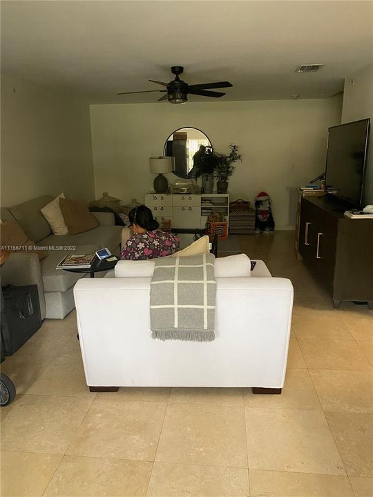 最近租的: $3,250 (2 贝兹, 2 浴室, 1686 平方英尺)