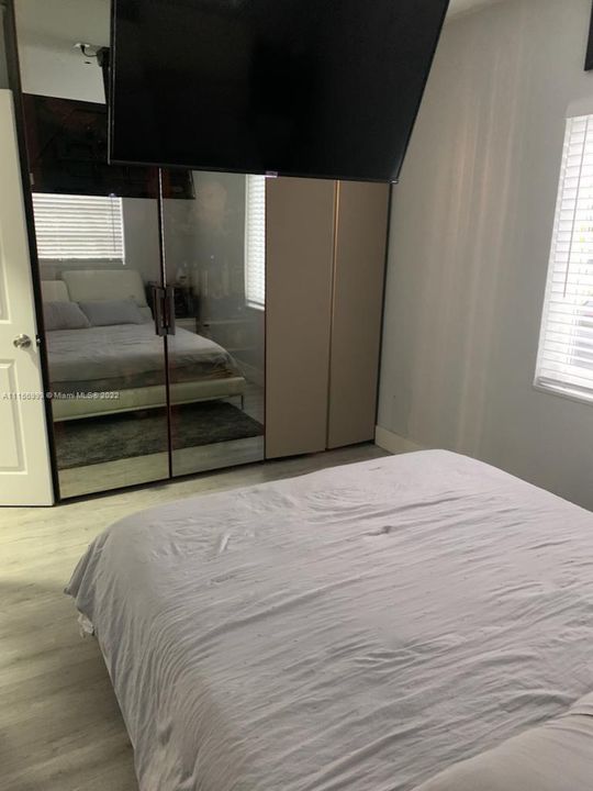 Недавно продано: $495,000 (3 спален, 2 ванн, 1088 Квадратных фут)