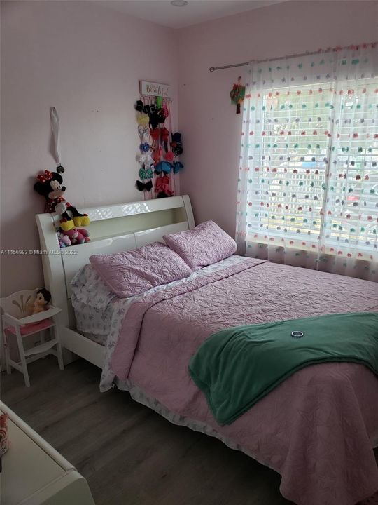 Недавно продано: $495,000 (3 спален, 2 ванн, 1088 Квадратных фут)