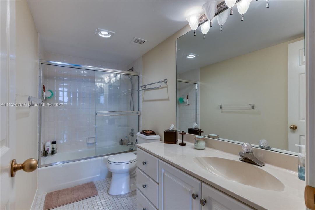 Recently Sold: $2,500,000 (2 beds, 2 baths, 2010 Square Feet)