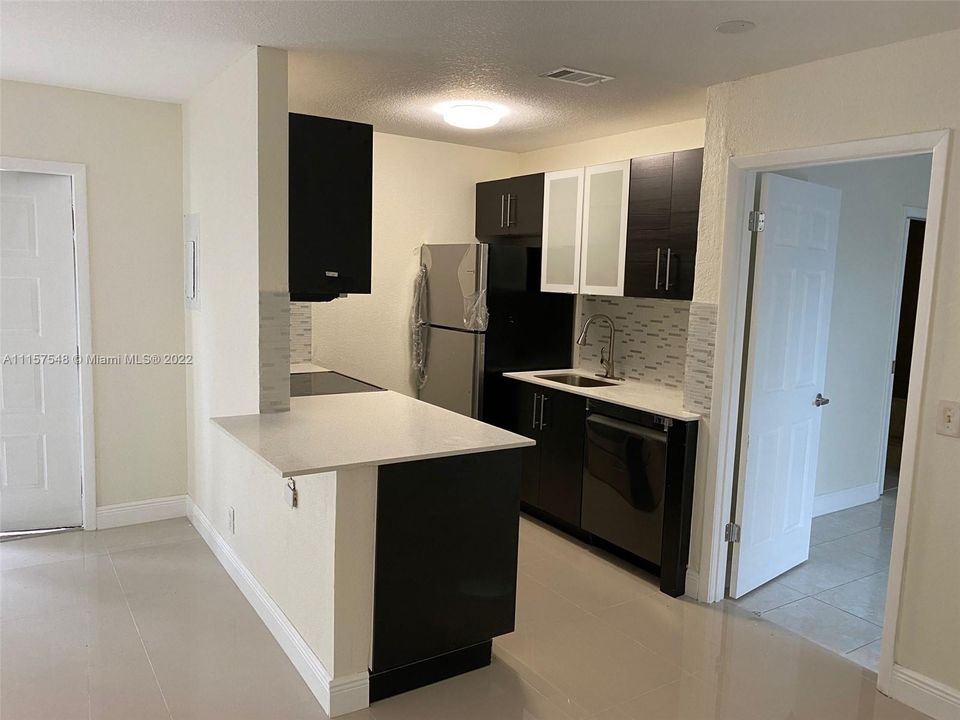 Recientemente alquilado: $1,650 (2 camas, 2 baños, 953 Pies cuadrados)
