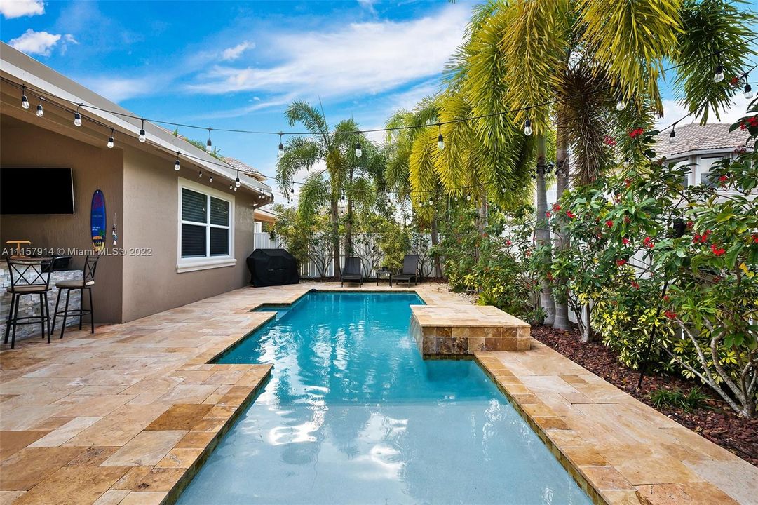 Recently Sold: $650,000 (4 beds, 2 baths, 2268 Square Feet)