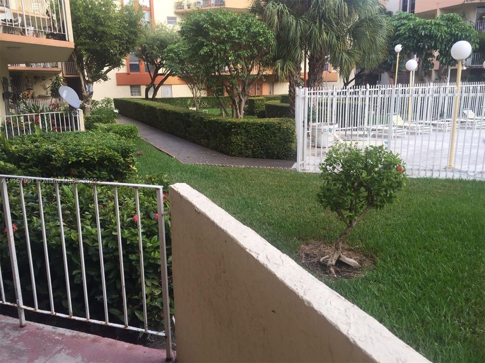 Recently Rented: $1,700 (2 beds, 2 baths, 1096 Square Feet)