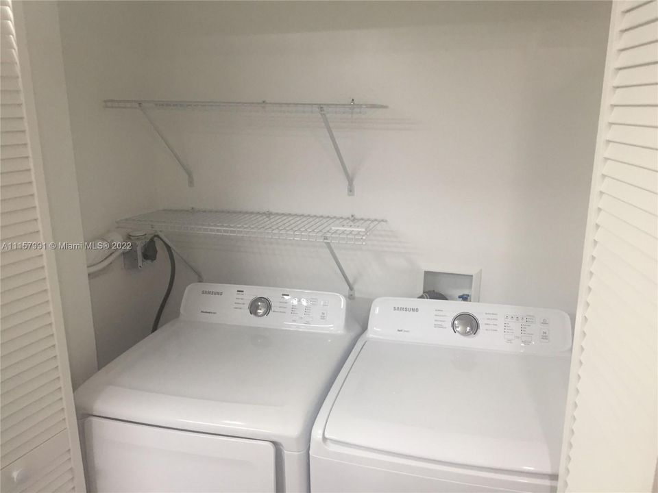 Recently Rented: $1,700 (2 beds, 2 baths, 1096 Square Feet)