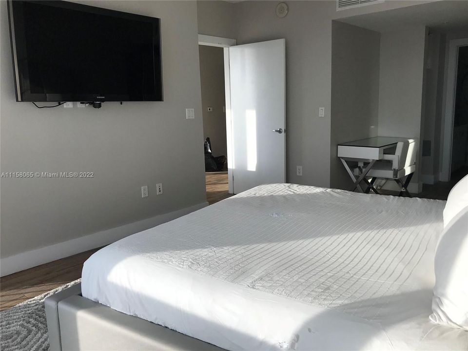 Recientemente alquilado: $3,800 (2 camas, 2 baños, 1048 Pies cuadrados)
