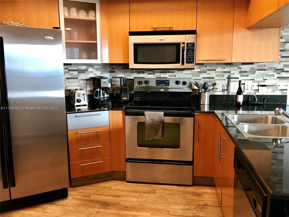 Recientemente alquilado: $3,800 (2 camas, 2 baños, 1048 Pies cuadrados)