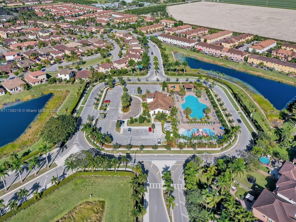 Recently Sold: $519,999 (5 beds, 2 baths, 2492 Square Feet)