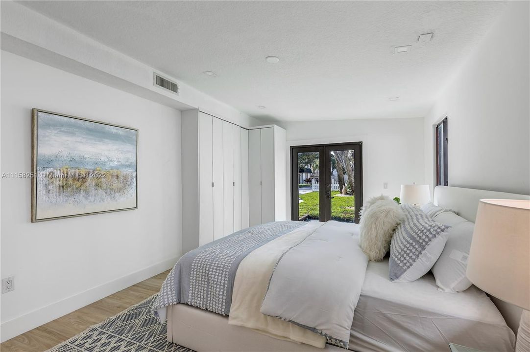 Recently Sold: $1,250,000 (3 beds, 2 baths, 1448 Square Feet)