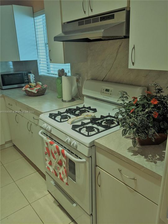 Vendido Recientemente: $140,000 (1 camas, 1 baños, 714 Pies cuadrados)