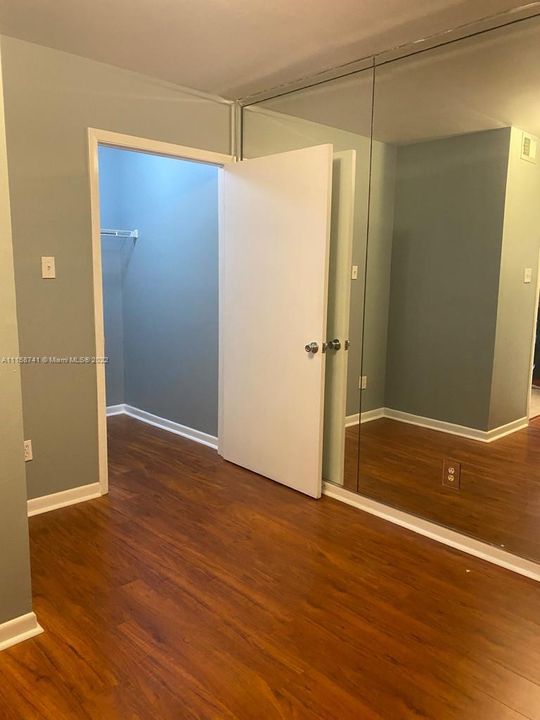 Recently Rented: $1,500 (1 beds, 1 baths, 693 Square Feet)