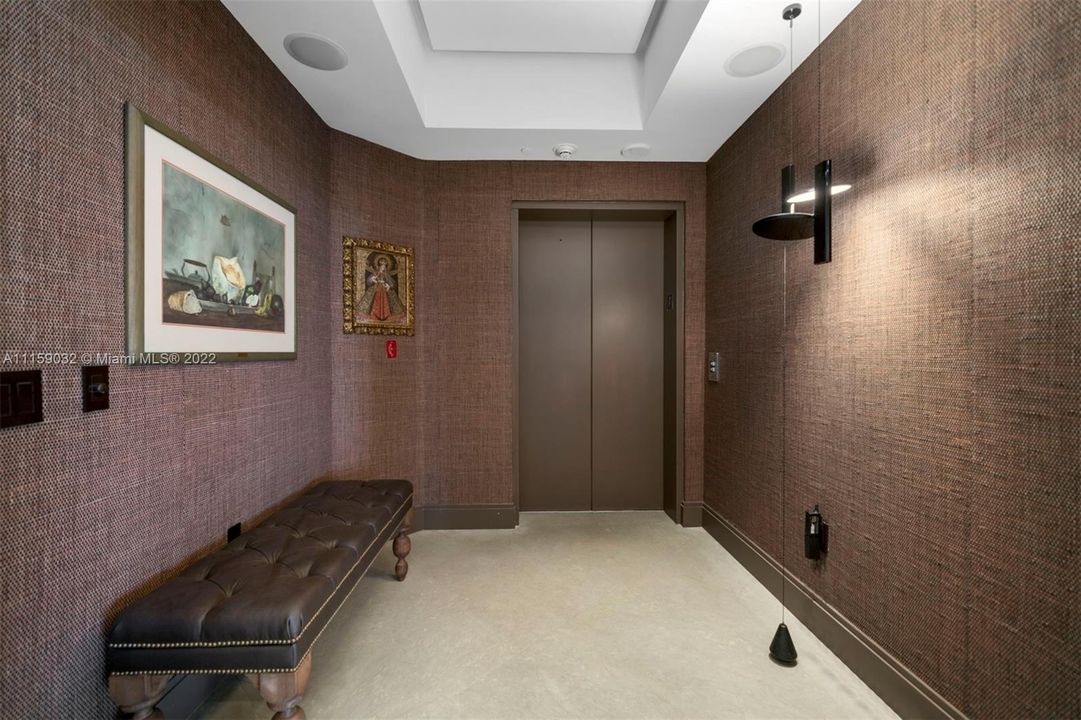Private Foyer Entrance