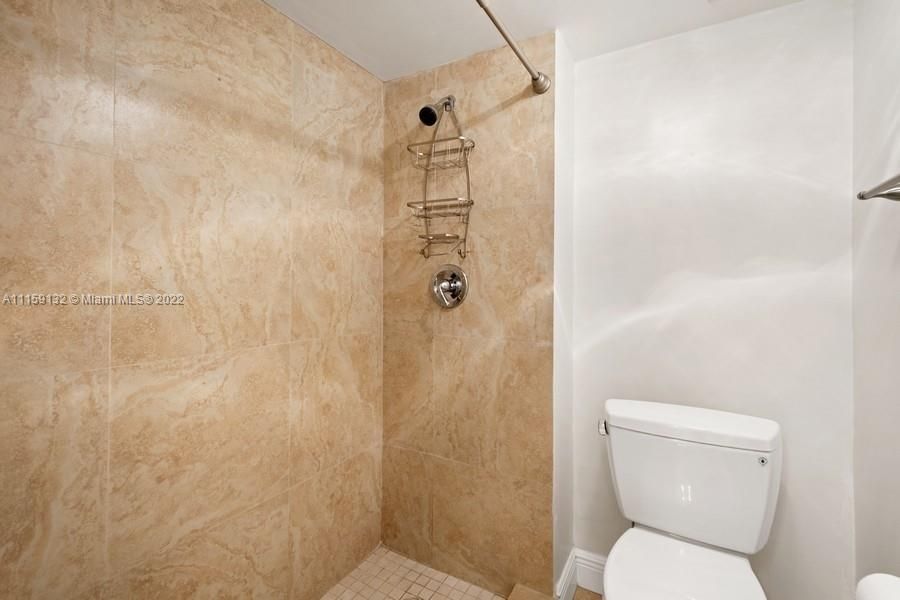 最近售出: $259,000 (2 贝兹, 2 浴室, 1231 平方英尺)