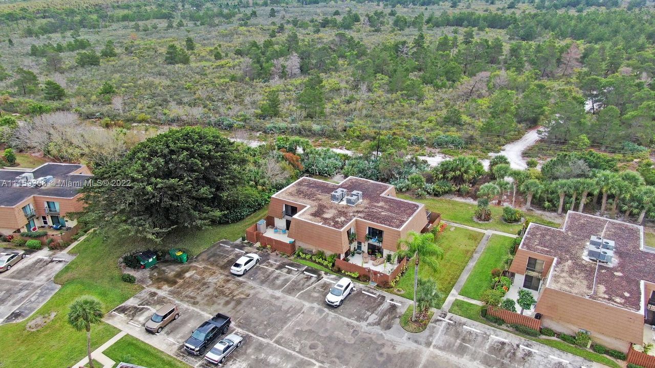 Vendido Recientemente: $270,000 (2 camas, 2 baños, 1288 Pies cuadrados)