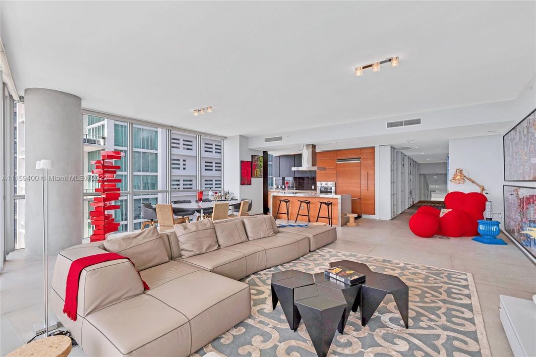 Recently Sold: $2,150,000 (3 beds, 3 baths, 2888 Square Feet)