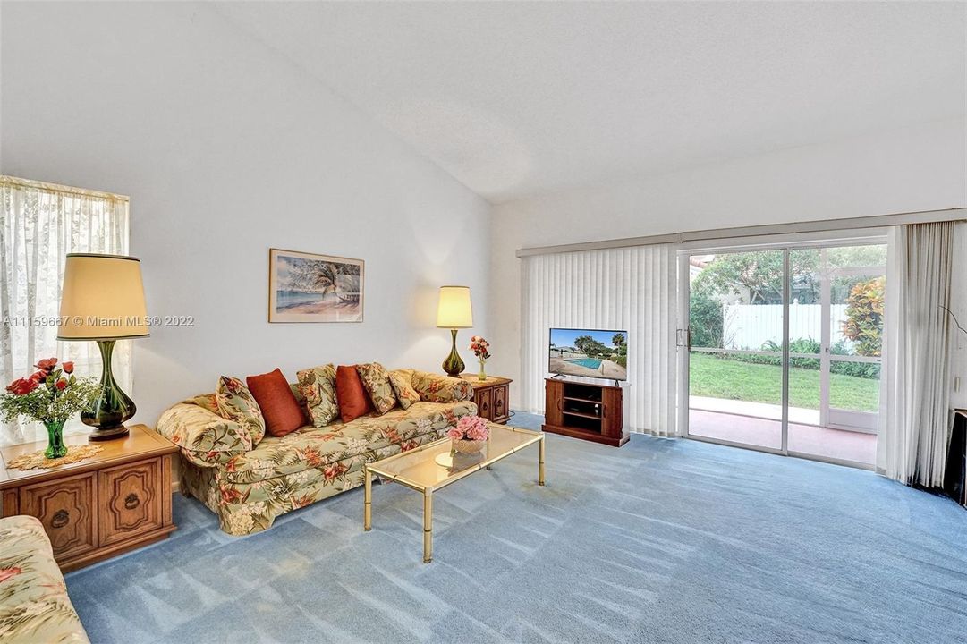 Recently Sold: $499,900 (3 beds, 2 baths, 1581 Square Feet)