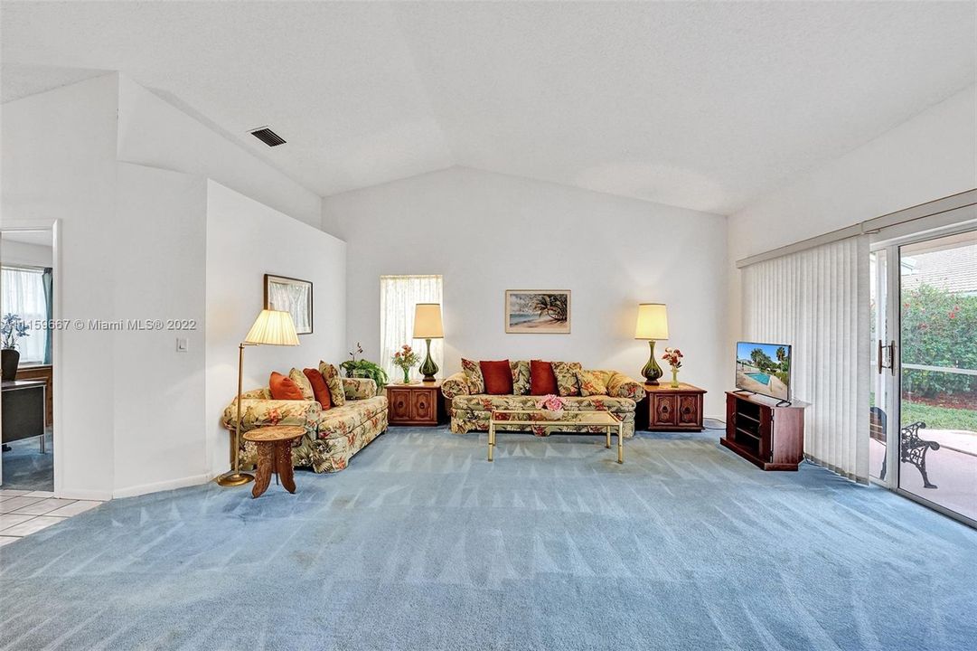 Recently Sold: $499,900 (3 beds, 2 baths, 1581 Square Feet)