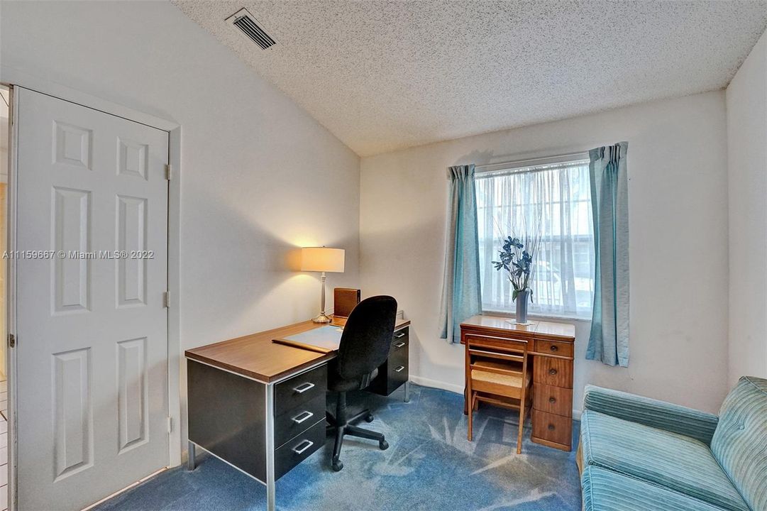 Recently Sold: $499,900 (3 beds, 2 baths, 1581 Square Feet)