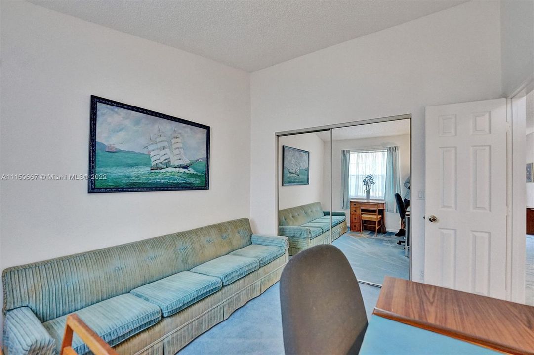 Recently Sold: $499,900 (3 beds, 2 baths, 1581 Square Feet)