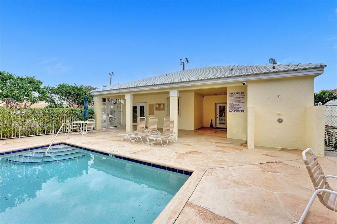 Recently Sold: $499,900 (3 beds, 2 baths, 1581 Square Feet)