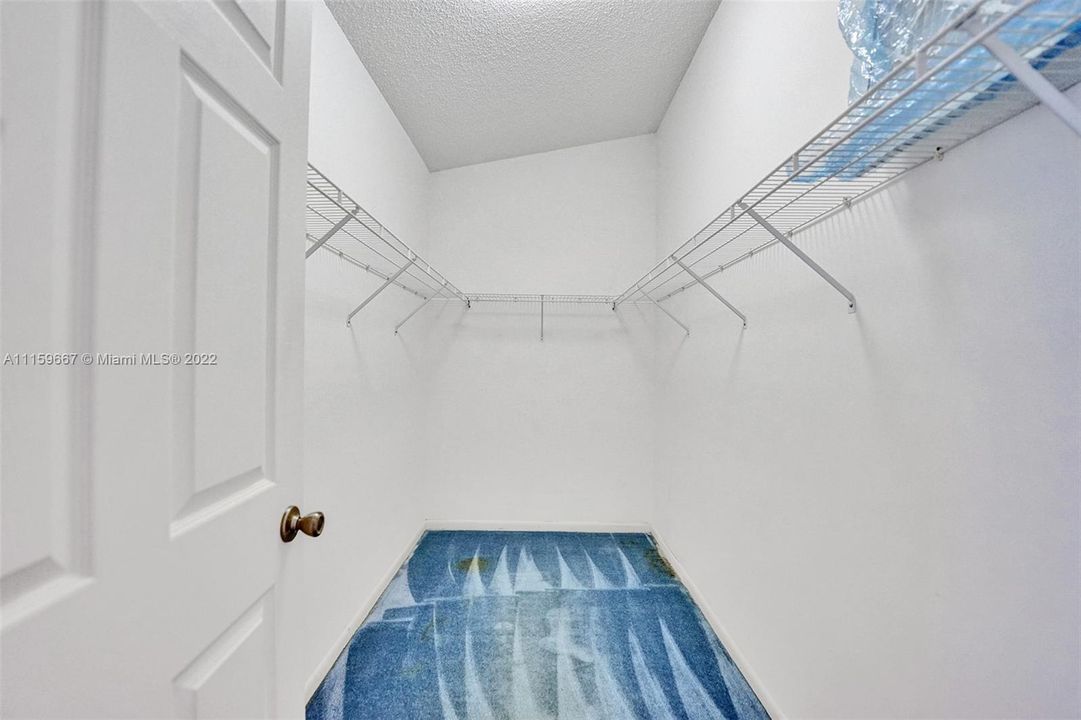 Recently Sold: $499,900 (3 beds, 2 baths, 1581 Square Feet)