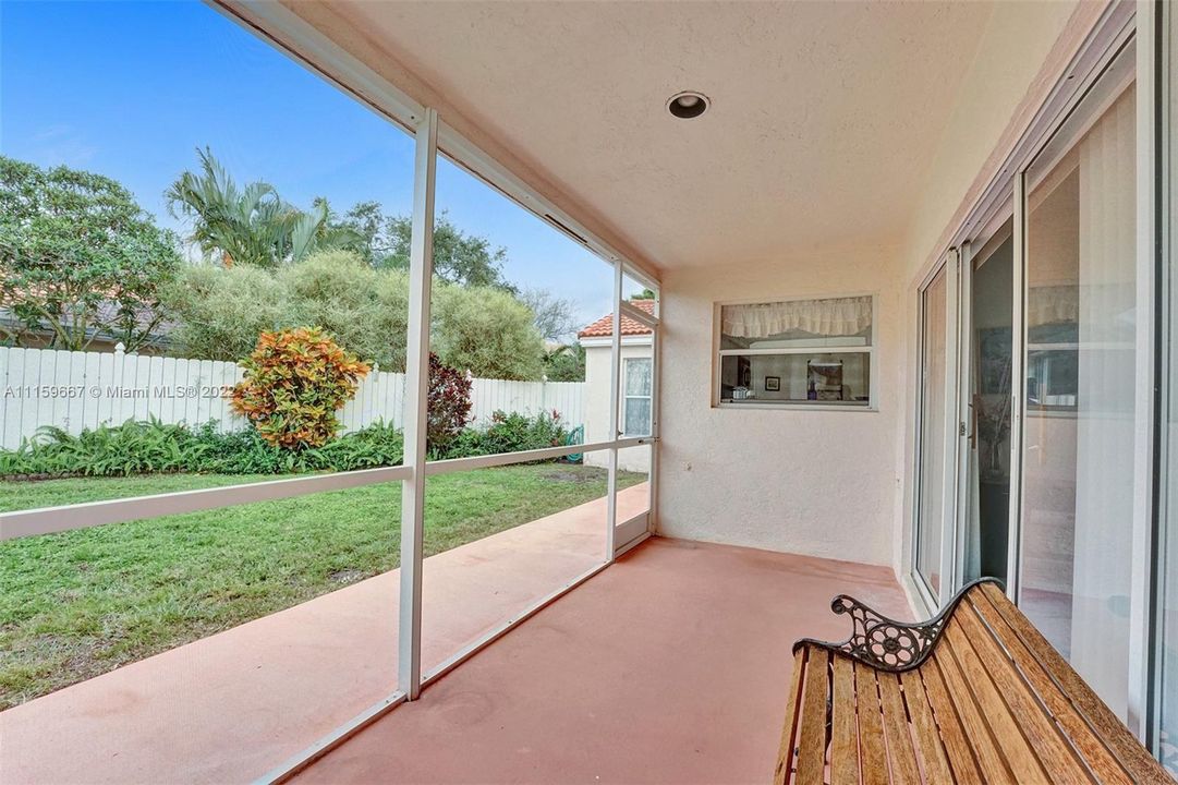 Recently Sold: $499,900 (3 beds, 2 baths, 1581 Square Feet)