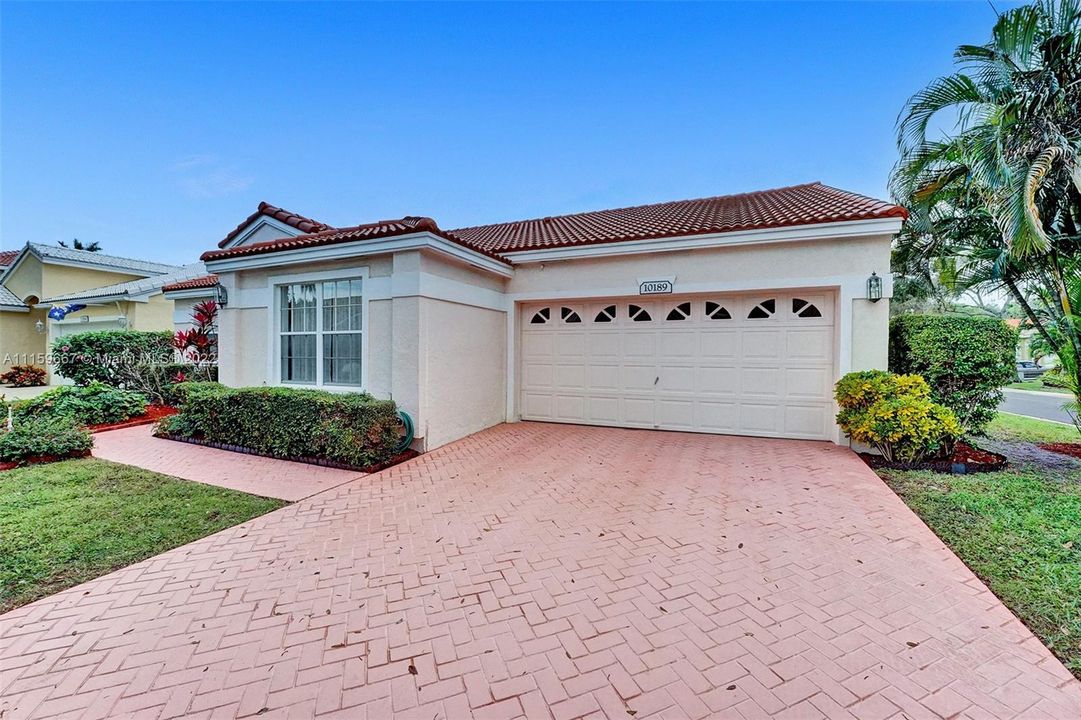 Recently Sold: $499,900 (3 beds, 2 baths, 1581 Square Feet)