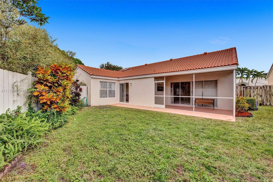 Recently Sold: $499,900 (3 beds, 2 baths, 1581 Square Feet)