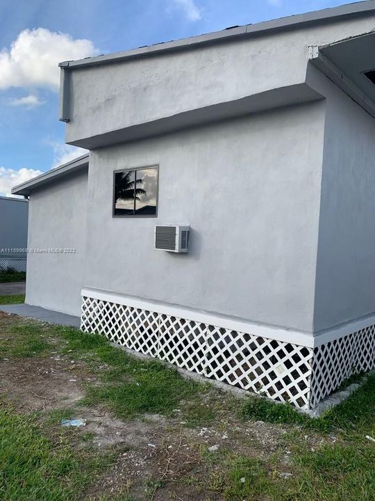 最近售出: $110,000 (4 贝兹, 3 浴室, 0 平方英尺)