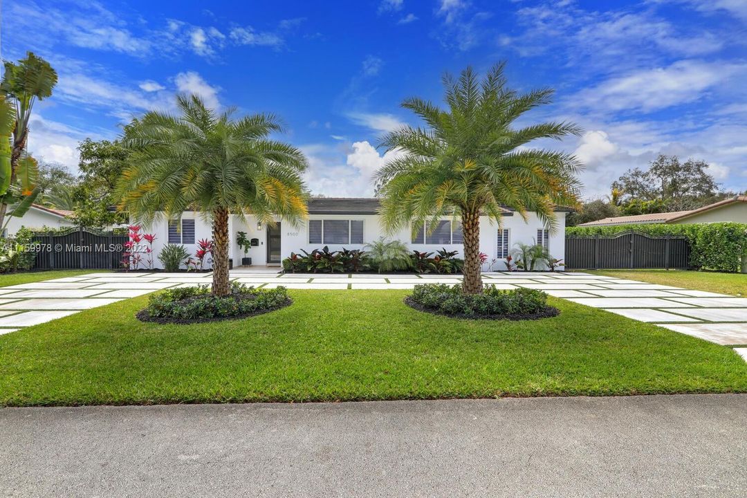 Recently Sold: $1,299,999 (4 beds, 3 baths, 2384 Square Feet)