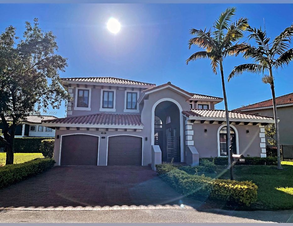 Recently Sold: $850,000 (5 beds, 4 baths, 0 Square Feet)
