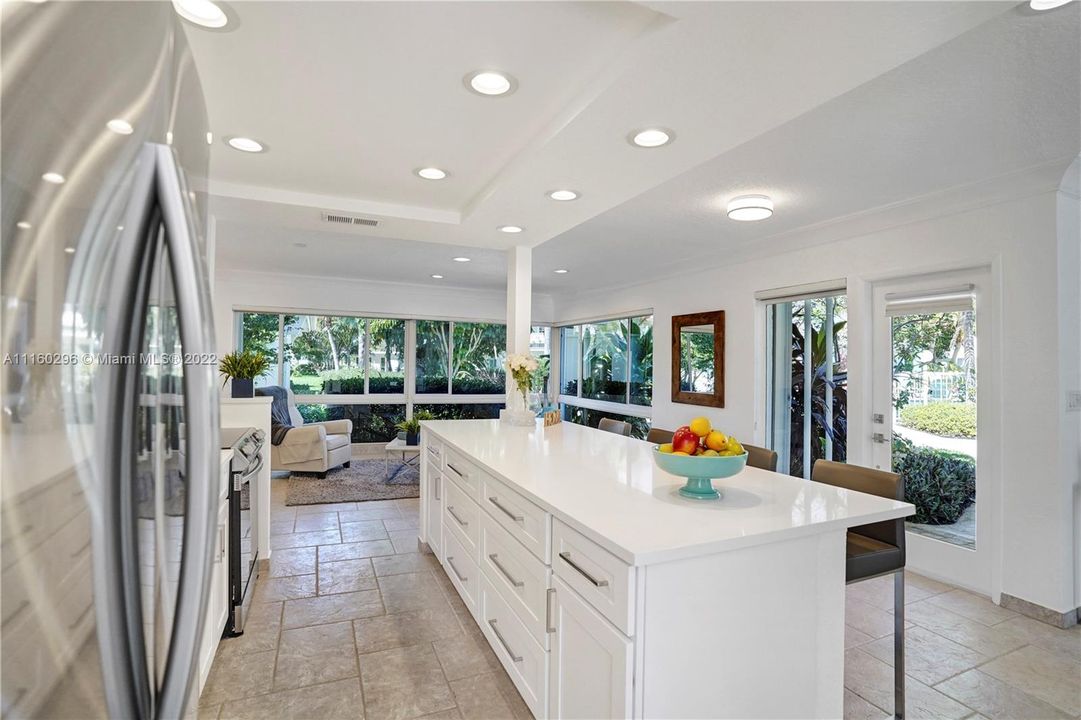 最近售出: $895,000 (3 贝兹, 2 浴室, 1740 平方英尺)