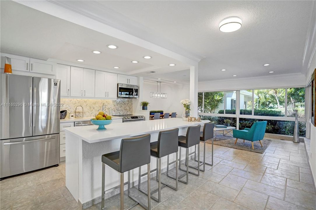 最近售出: $895,000 (3 贝兹, 2 浴室, 1740 平方英尺)