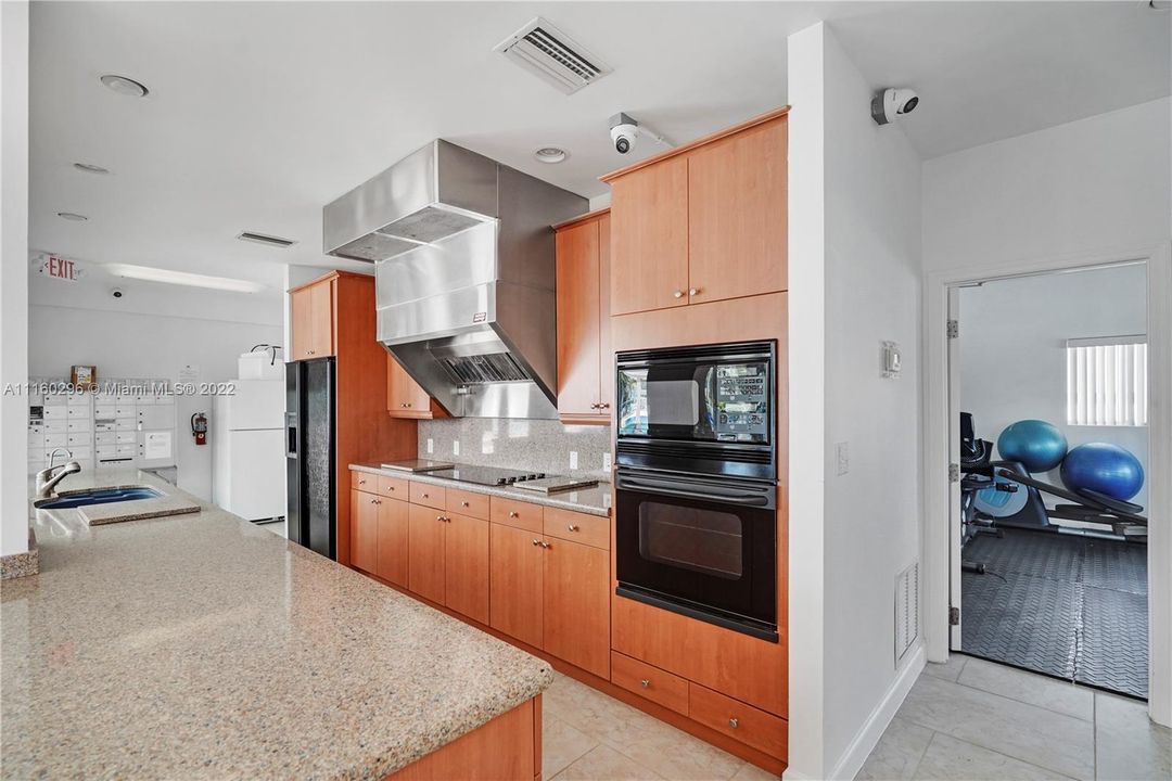 最近售出: $895,000 (3 贝兹, 2 浴室, 1740 平方英尺)