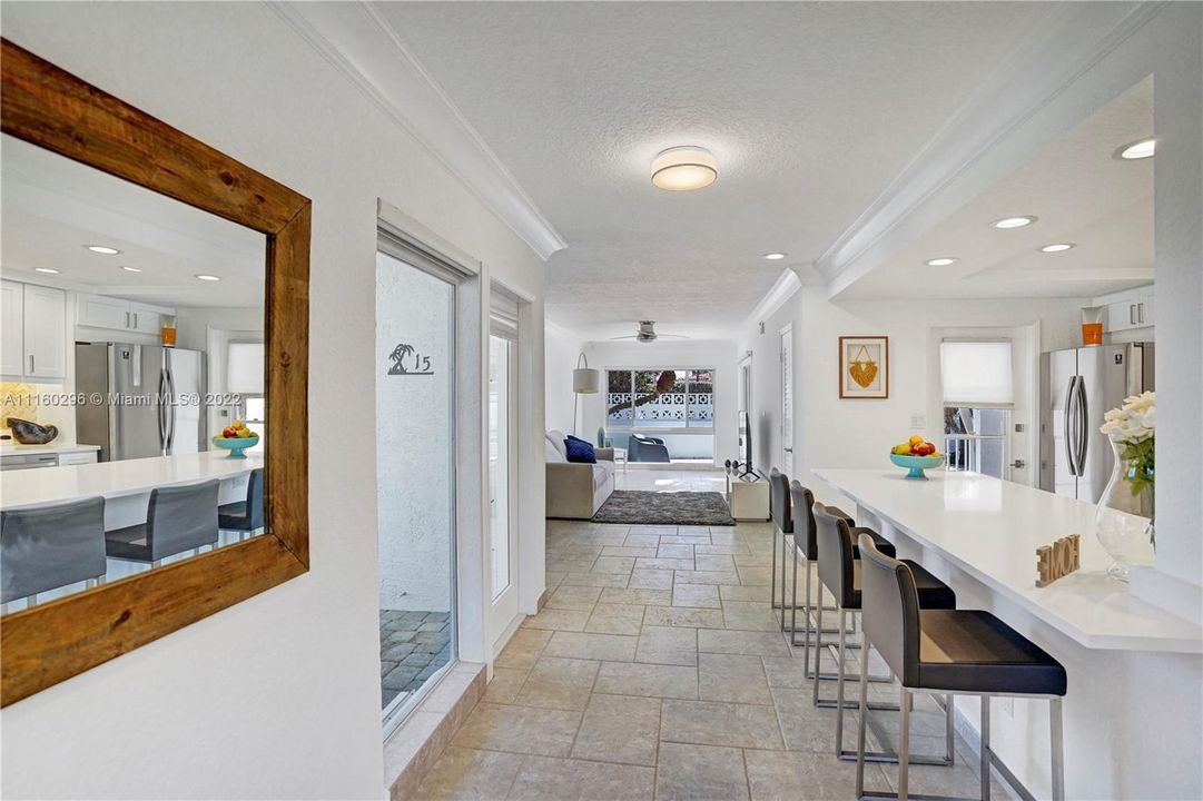 最近售出: $895,000 (3 贝兹, 2 浴室, 1740 平方英尺)