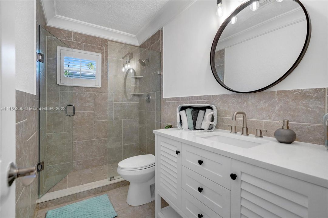 最近售出: $895,000 (3 贝兹, 2 浴室, 1740 平方英尺)