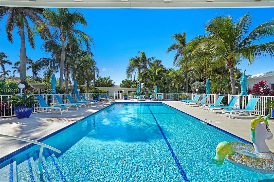 最近售出: $895,000 (3 贝兹, 2 浴室, 1740 平方英尺)